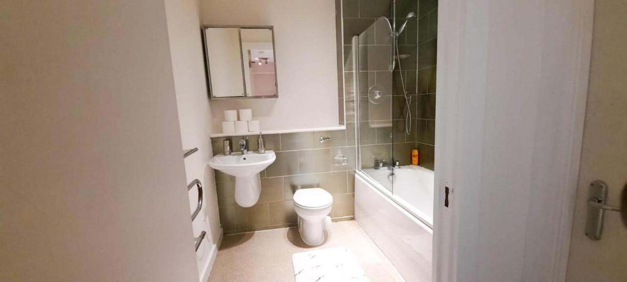 2-Bed Apartment Near City Centre Manchester Ngoại thất bức ảnh