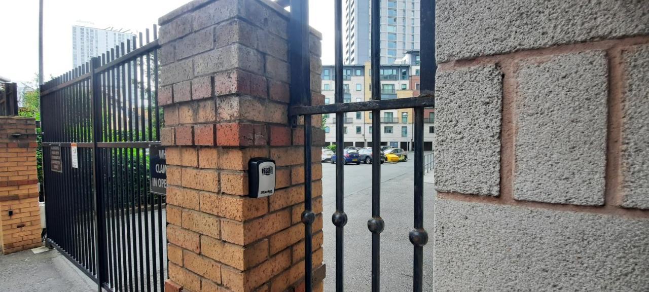 2-Bed Apartment Near City Centre Manchester Ngoại thất bức ảnh